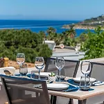 מלון Elementa Boutique Hotel - Adults Friendly