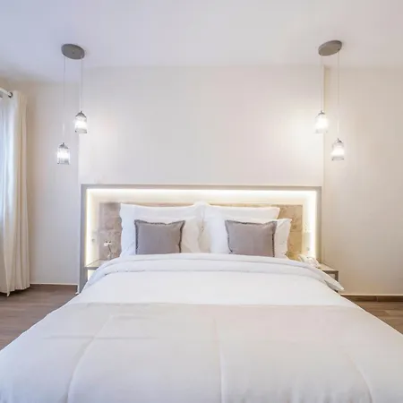 Elementa Boutique - Adults Friendly ホテル 3*