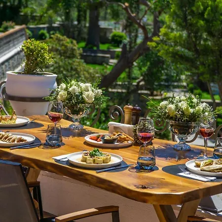 Elementa Boutique - Adults Friendly Yalıkavak