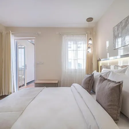 Elementa Boutique - Adults Friendly Yalıkavak