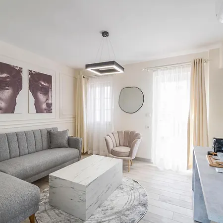 Elementa Boutique - Adults Friendly ホテル 3*