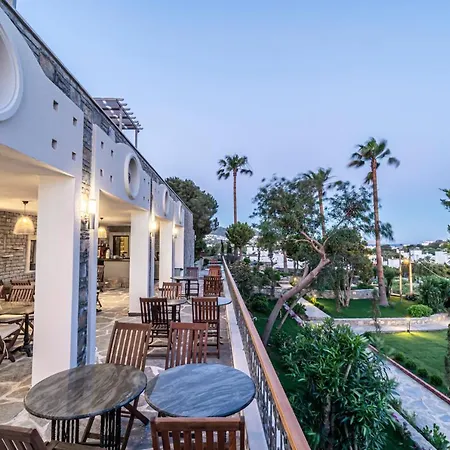 Elementa Boutique - Adults Friendly Hotel 3*