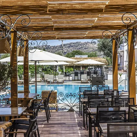 Elementa Boutique Hotel - Adults Friendly מלון יאליקאבאק