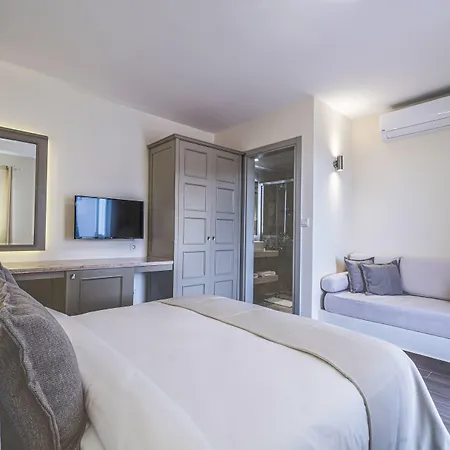 Elementa Boutique - Adults Friendly ホテル 3*