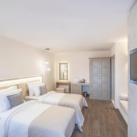 Elementa Boutique - Adults Only 3*