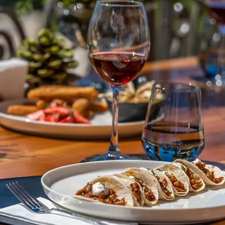 Elementa Boutique - Adults Only Hotell 3*