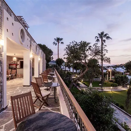 Elementa Boutique - Adults Friendly 3*