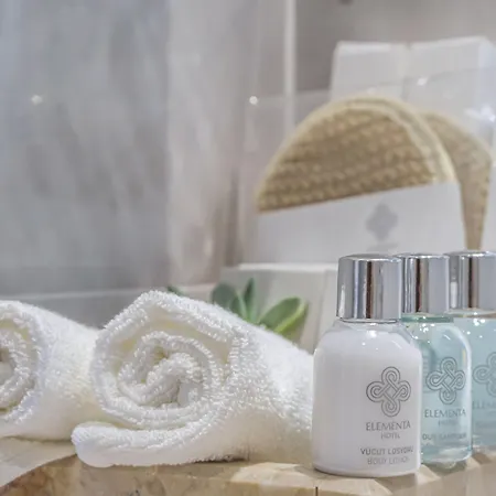 Elementa Boutique - Adults Friendly ホテル 3*