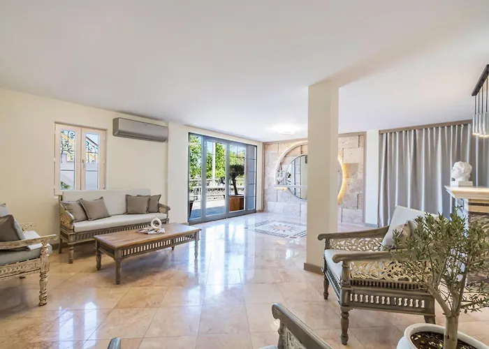 호텔 Elementa Boutique Hotel - Adults Friendly 3*