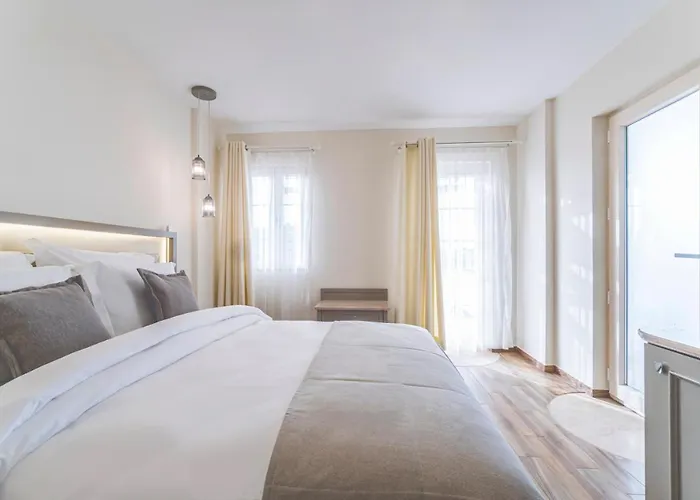 Elementa Boutique Hotel - Adults Friendly 3*